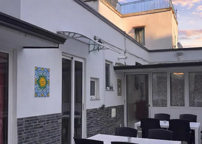 Ampio appartamento con terrazza nel Centro Storico di Napoli - Domus Carbonari